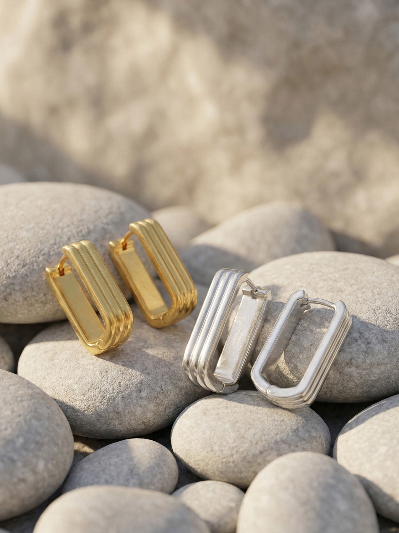 316L Stainless Steel 18K Gold PVD Minimalist U-Shaped Earrings - Minimalist U-Shaped Gold Steel Wholesale Stainless Steel Jewelry - Sensitive Skin Friendly - Detail 16