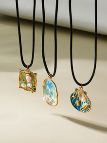 316L Stainless Steel 18K Gold PVD Monet Garden Picture Frame Design Enamel Imitation Pearl Pendant Adjustable Necklace - Monet Garden, Picture Frame, Enamel, Imitation Pearl, Gold, Adjustable, Delicate, Artistic Wholesale Stainless Steel Jewelry - Sensitive Skin Friendly - Detail 10