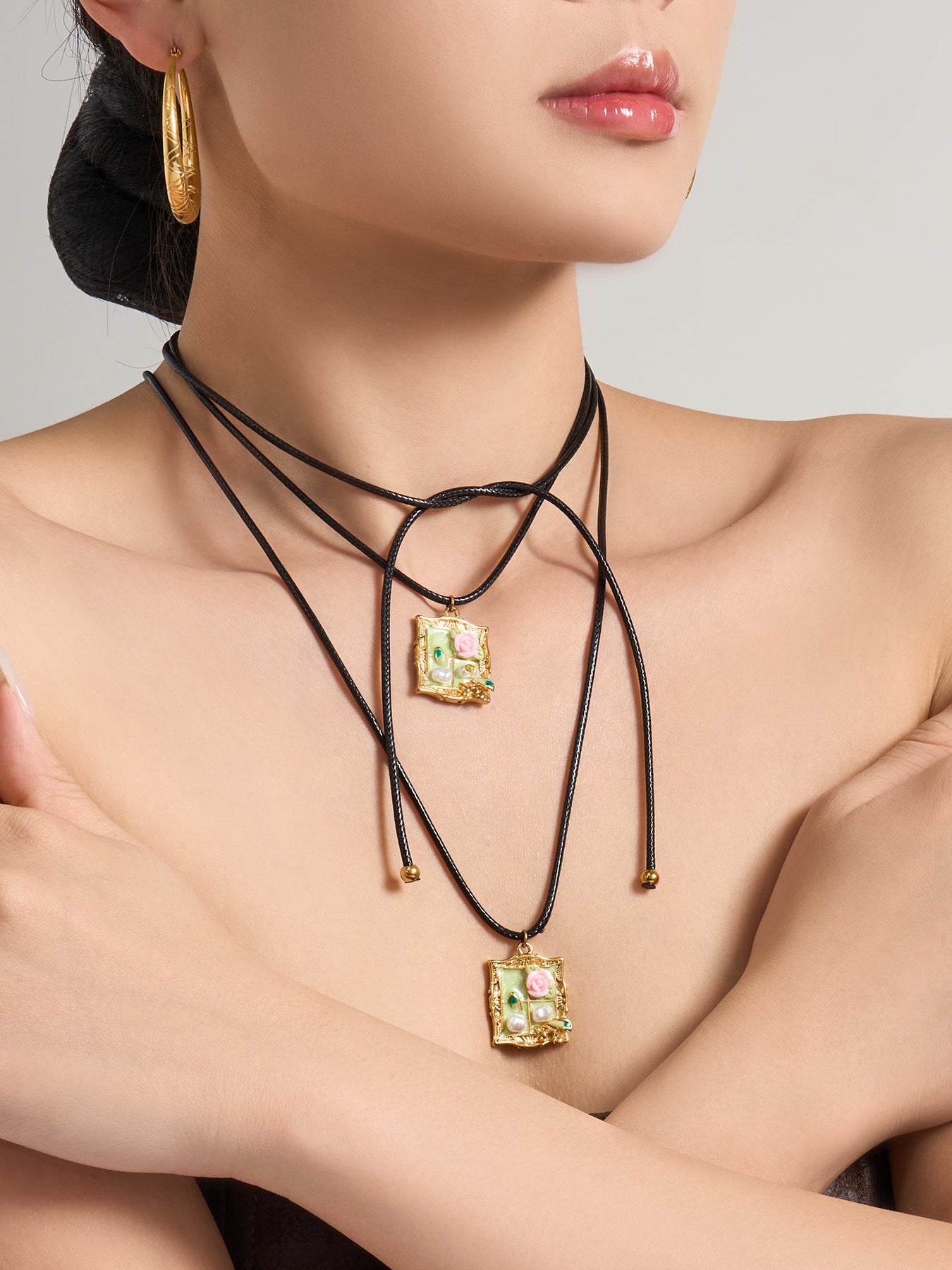 316L Stainless Steel 18K Gold PVD Monet Garden Picture Frame Design Enamel Imitation Pearl Pendant Adjustable Necklace - Monet Garden, Picture Frame, Enamel, Imitation Pearl, Gold, Adjustable, Delicate, Artistic Wholesale Stainless Steel Jewelry - Sensitive Skin Friendly - Detail 12