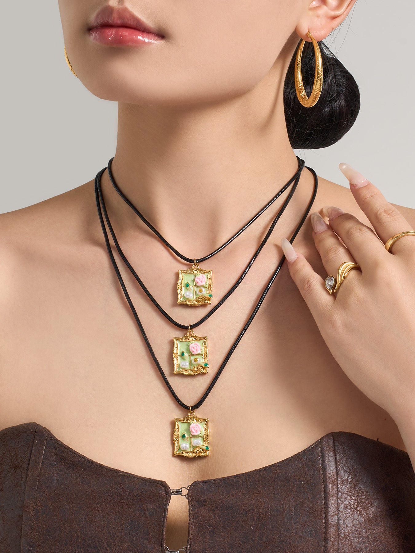 316L Stainless Steel 18K Gold PVD Monet Garden Picture Frame Design Enamel Imitation Pearl Pendant Adjustable Necklace - Monet Garden, Picture Frame, Enamel, Imitation Pearl, Gold, Adjustable, Delicate, Artistic Wholesale Stainless Steel Jewelry - Sensitive Skin Friendly - Detail 14