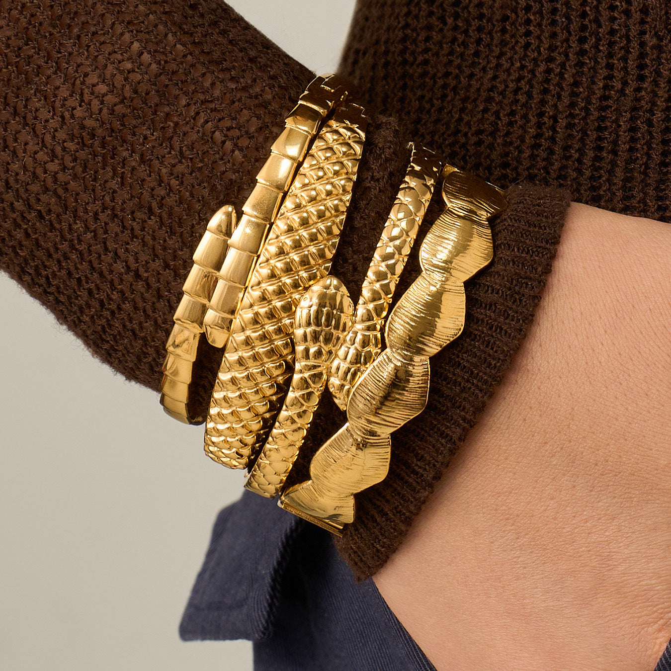 Z205 Gold Texture Bangle size chart, 316L stainless steel jewelry specs