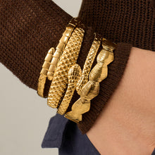 Z205 Gold Texture Bangle size chart, 316L stainless steel jewelry specs