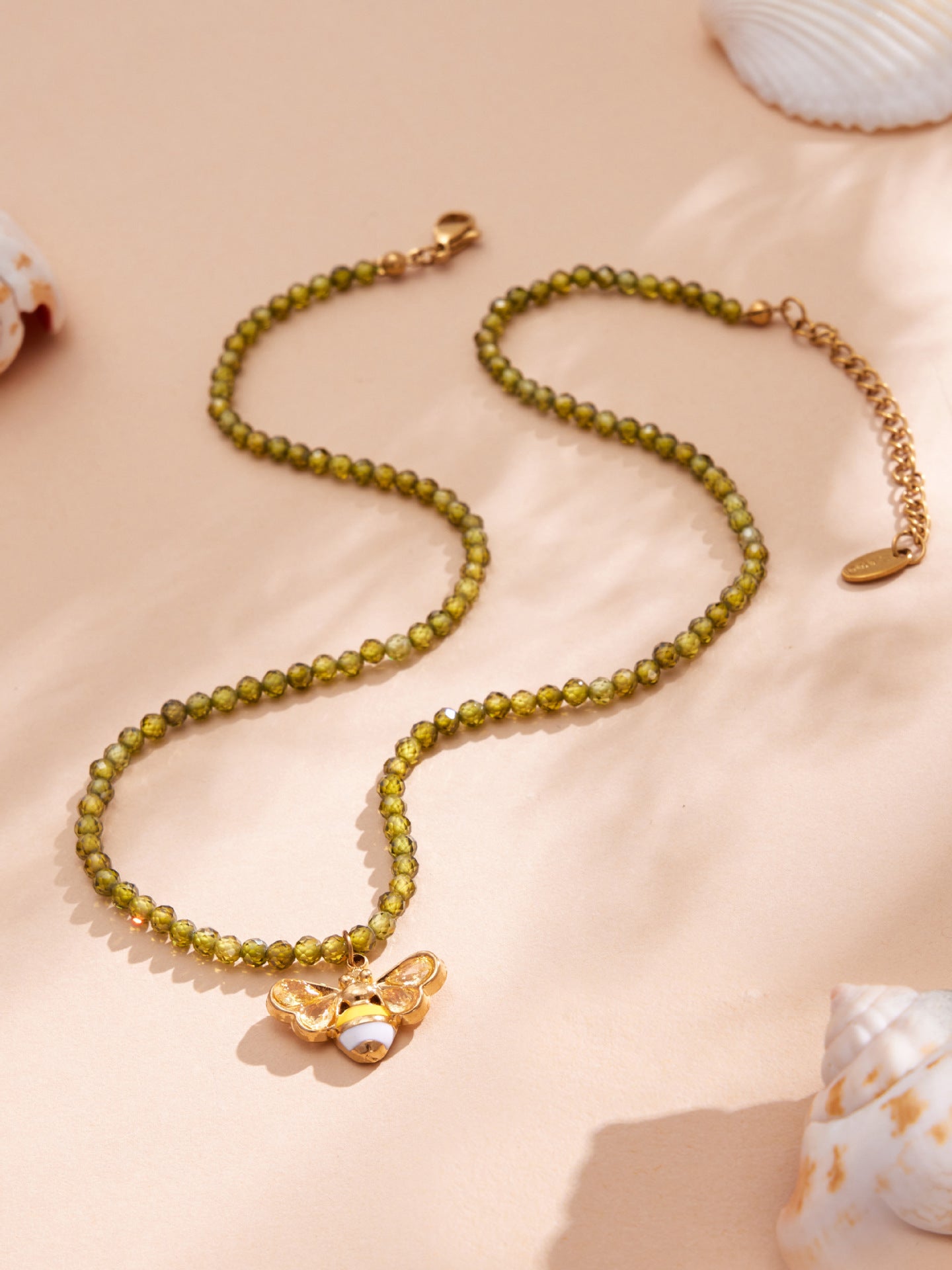 316L Stainless Steel 18K Gold PVD Olive Green Faceted Zircon Bee Pendant Necklace - Olive Green Faceted Zircon Bee Pendant Necklace Wholesale Stainless Steel Jewelry - Sensitive Skin Friendly - Detail 9