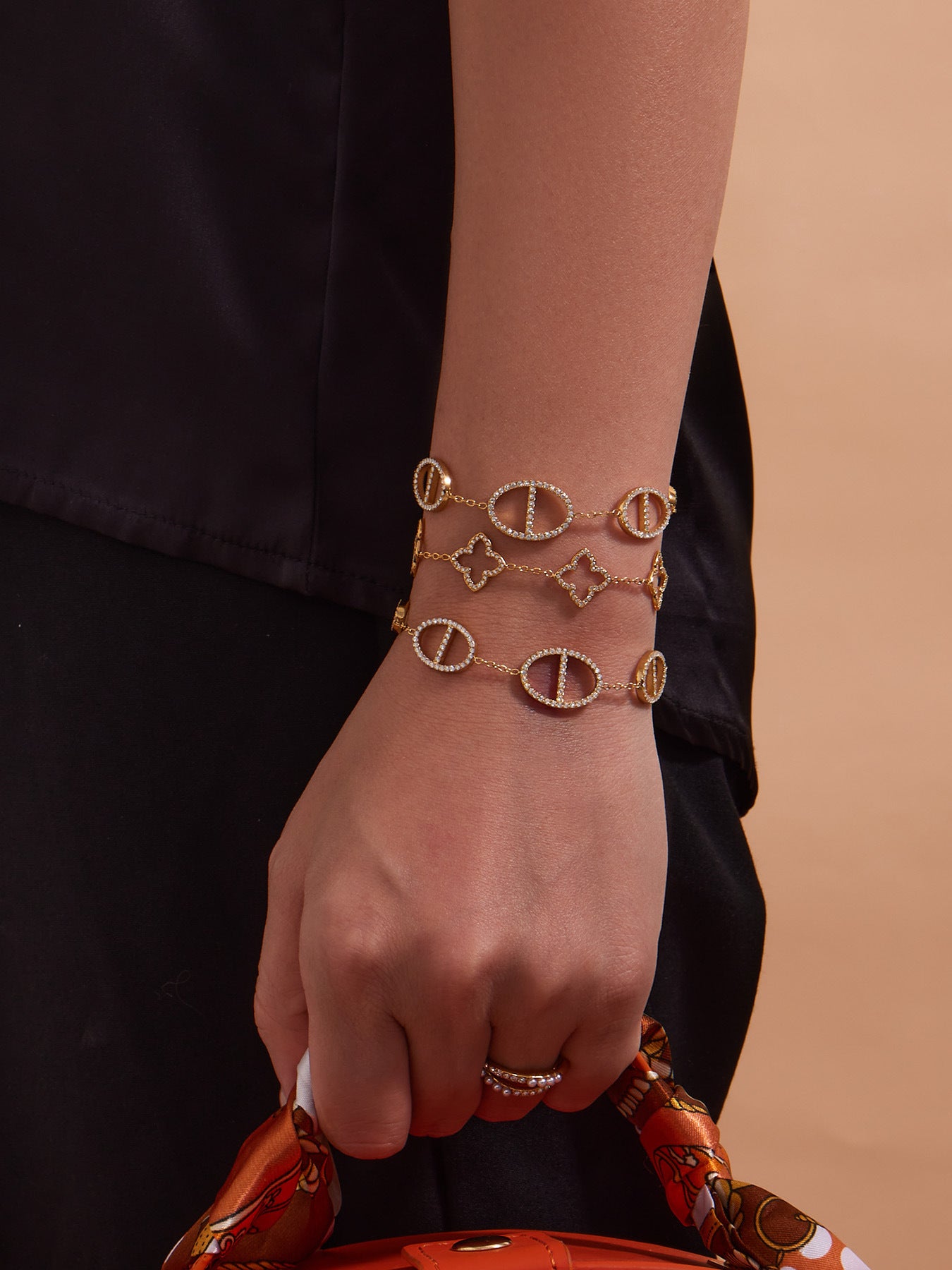 316L Stainless Steel 18K Gold PVD Paved Zircon Four Leaf Clover & Geometric Bracelet - Paved Zircon, Four Leaf Clover, Geometric Sun, Gold Bracelet, Delicate, Elegant Wholesale Stainless Steel Jewelry - Sensitive Skin Friendly - Detail 5
