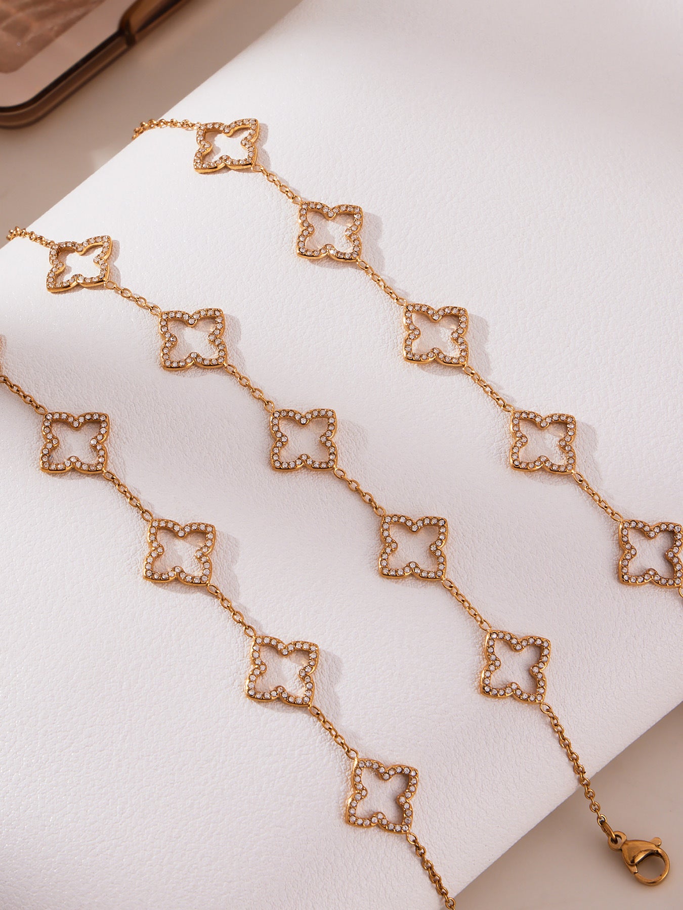 316L Stainless Steel 18K Gold PVD Paved Zircon Four Leaf Clover & Geometric Bracelet - Paved Zircon, Four Leaf Clover, Geometric Sun, Gold Bracelet, Delicate, Elegant Wholesale Stainless Steel Jewelry - Sensitive Skin Friendly - Detail 9