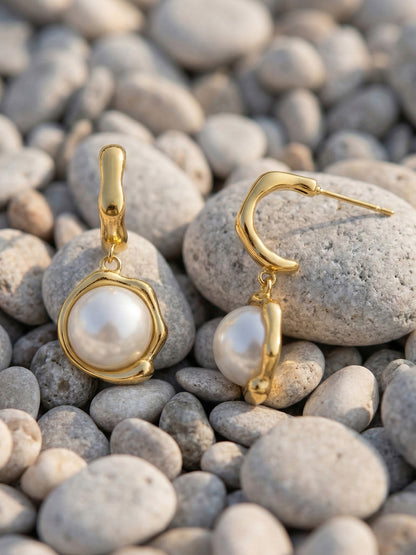 316L Stainless Steel 18K Gold PVD Pearl Drop C-Hoop Earrings - Gold Pearl Drop C-Hoop Earrings, Chic, Elegant, Modern Wholesale Stainless Steel Jewelry - Sensitive Skin Friendly - Detail 5