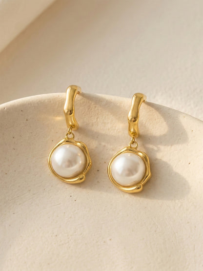 316L Stainless Steel 18K Gold PVD Pearl Drop C-Hoop Earrings - Gold Pearl Drop C-Hoop Earrings, Chic, Elegant, Modern Wholesale Stainless Steel Jewelry - Sensitive Skin Friendly - Detail 9