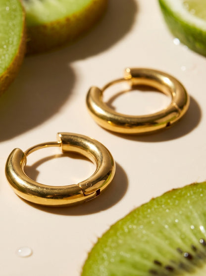 316L Stainless Steel 18K Gold PVD Pearl Round Earrings - Vintage Gold Round Pearl Minimalist Wholesale Stainless Steel Jewelry - Sensitive Skin Friendly - Detail 13