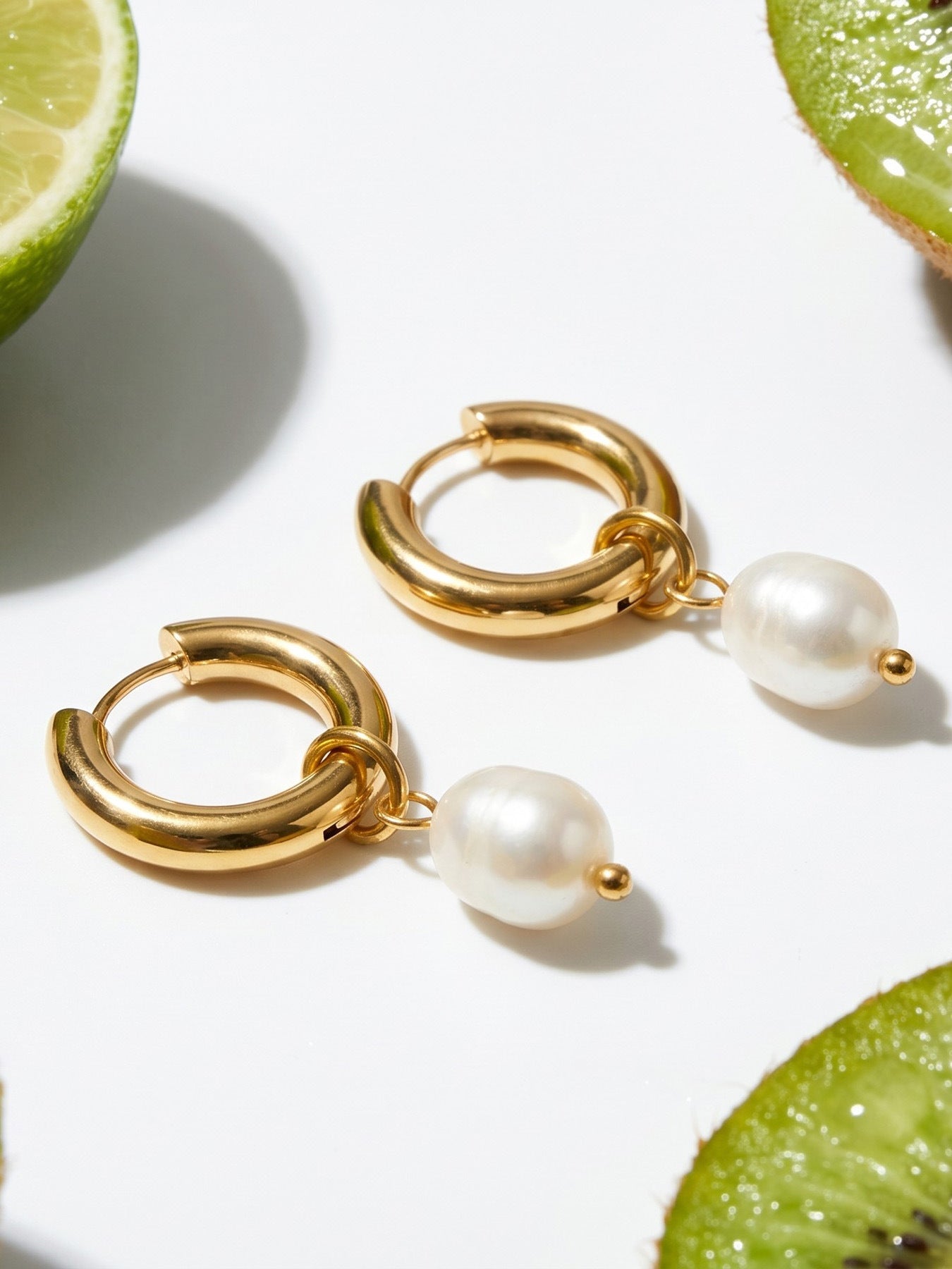 316L Stainless Steel 18K Gold PVD Pearl Round Earrings - Vintage Gold Round Pearl Minimalist Wholesale Stainless Steel Jewelry - Sensitive Skin Friendly - Detail 14