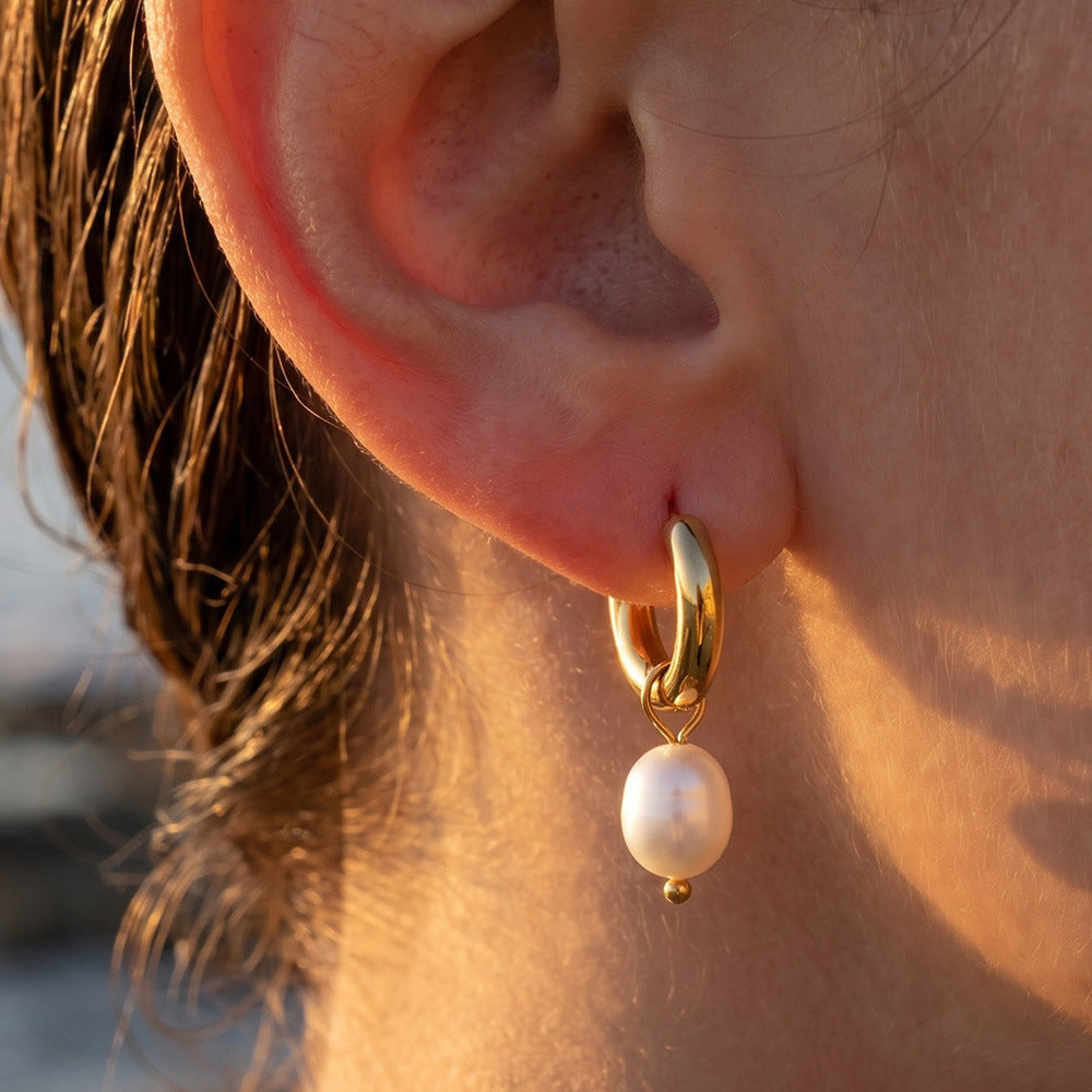316L Stainless Steel 18K Gold PVD Pearl Round Earrings - Vintage Gold Round Pearl Minimalist Wholesale Stainless Steel Jewelry - Sensitive Skin Friendly - Detail 4