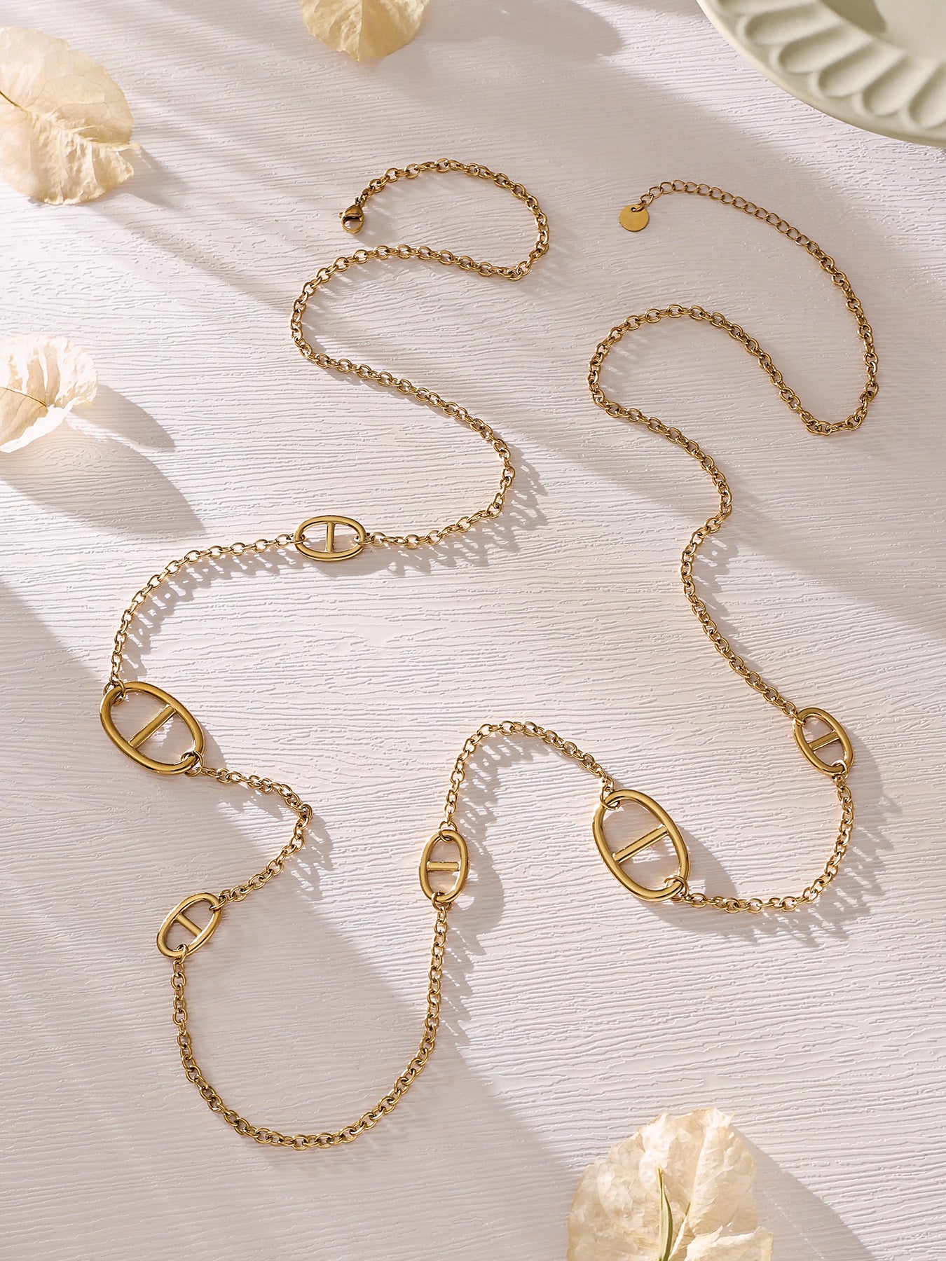 316L Stainless Steel 18K Gold PVD Pig Snout Link Y-Shaped Layered Necklace - Pig Snout Link, Y-Shaped, Layered, Gold Tone Wholesale Stainless Steel Jewelry - Sensitive Skin Friendly - Detail 6