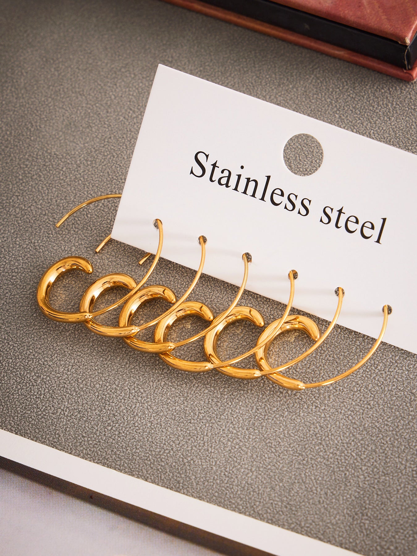 316L Stainless Steel 18K Gold PVD Plated Minimalist C-Shape Hoop Earrings - Image 1