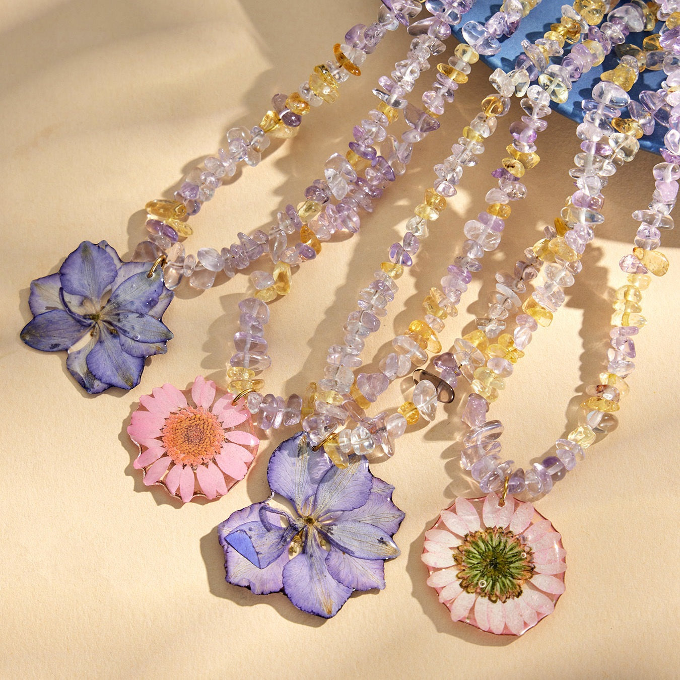 316L Stainless Steel 18K Gold PVD Purple Resin Flower Crystal Necklace - Purple Resin Flower Crystal Necklace Wholesale Stainless Steel Jewelry - Sensitive Skin Friendly - Detail 2