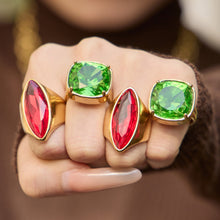 316L Stainless Steel 18K Gold PVD Red Green Glass Stone Light Luxury Ring - Red Green Glass Stone, 18K Gold PVD, Light Luxury Ring, Modern Style Wholesale Stainless Steel Jewelry - Sensitive Skin Friendly - Detail 9