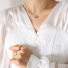 316L Stainless Steel 18K Gold PVD Rose Flower Zircon Mother-of-Pearl Inlaid Necklace - Rose Flower, Zircon, Mother-of-Pearl, Inlaid, Delicate, Elegant Wholesale Stainless Steel Jewelry - Sensitive Skin Friendly - Detail 5