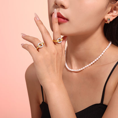 316L Stainless Steel 18K Gold PVD Sparkling Star Ring - Sparkling Star Ring, Modern Aesthetic, Coastal Charm Wholesale Stainless Steel Jewelry - Sensitive Skin Friendly - Detail 4