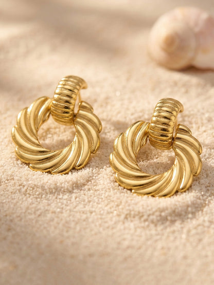316L Stainless Steel 18K Gold PVD Spiral Twist Earrings - Spiral Twist, Chic, Elegant Wholesale Stainless Steel Jewelry - Sensitive Skin Friendly - Detail 7