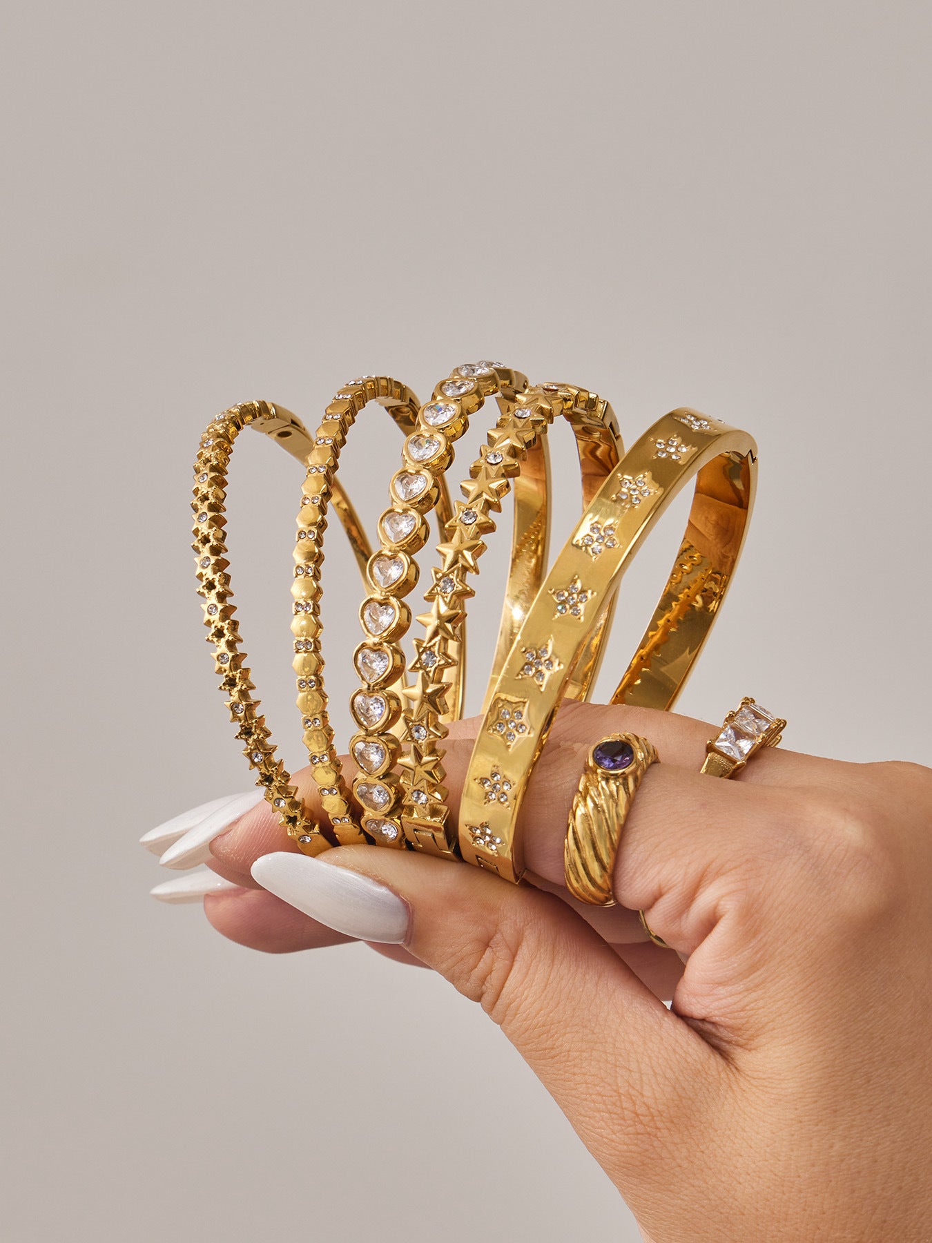 316L Stainless Steel 18K Gold PVD Star Heart Pave 5A Zircon Bangle - Star Bangle, Heart Bangle, Pave Bangle, Zircon Bangle, 18K Gold Plated Bangle, Steel Bangle, Dainty Bangle Wholesale Stainless Steel Jewelry - Sensitive Skin Friendly - Detail 4