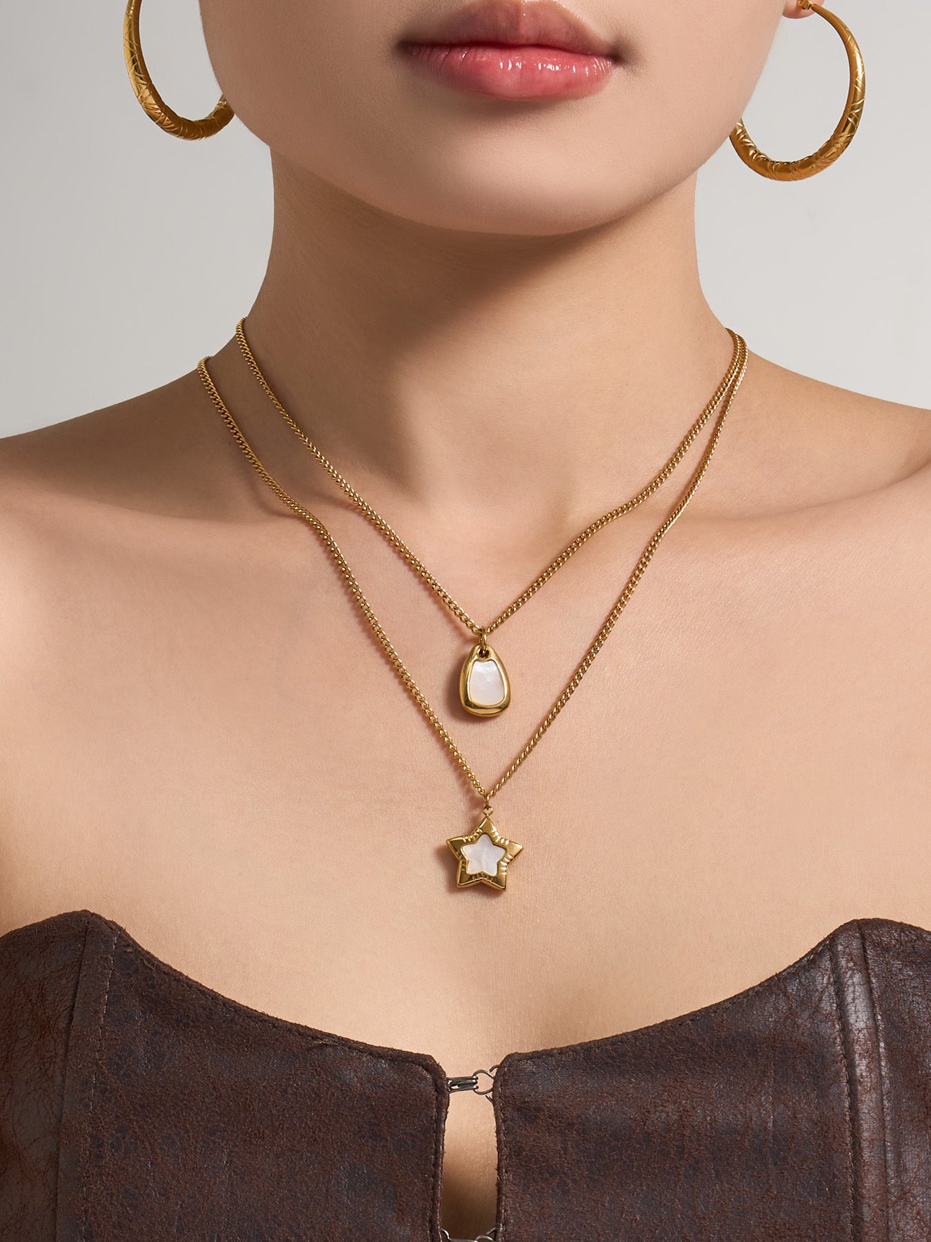 316L Stainless Steel 18K Gold PVD Star Shell Enamel Pendant Necklace - Star Shell Enamel, Coastal Chic, Delicate Design, French Light Luxury Wholesale Stainless Steel Jewelry - Sensitive Skin Friendly - Detail 5