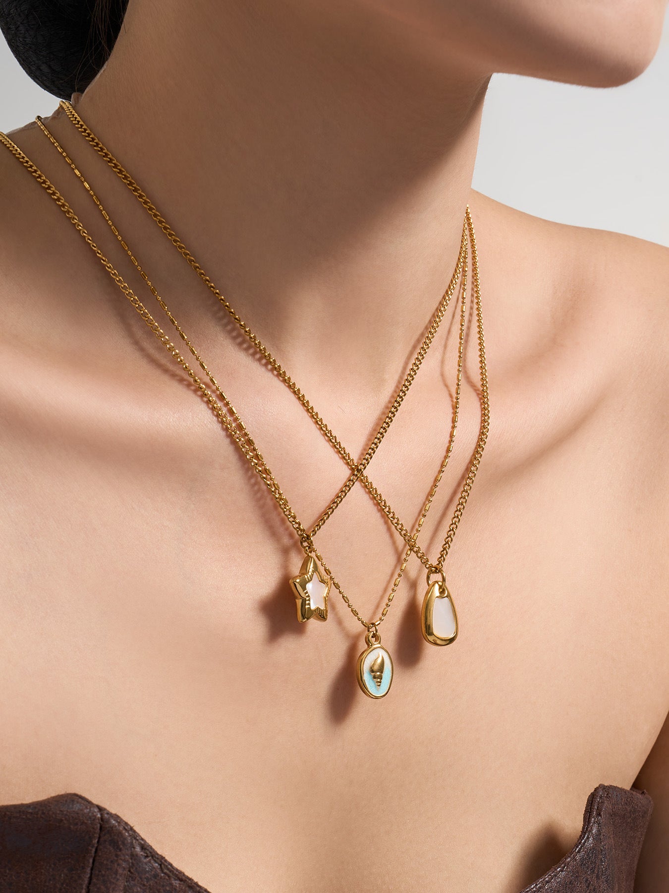 316L Stainless Steel 18K Gold PVD Star Shell Enamel Pendant Necklace - Star Shell Enamel, Coastal Chic, Delicate Design, French Light Luxury Wholesale Stainless Steel Jewelry - Sensitive Skin Friendly - Detail 7