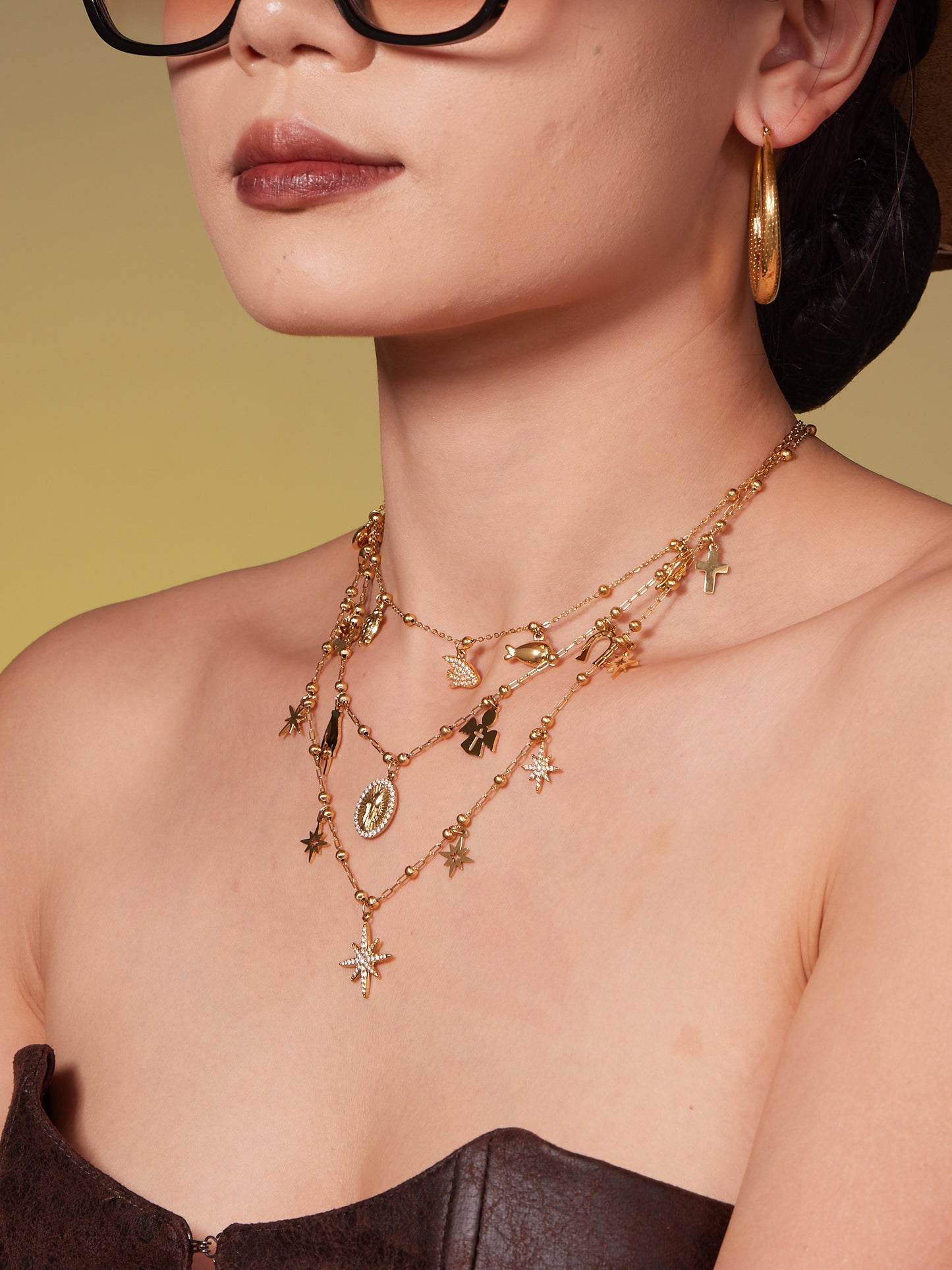 316L Stainless Steel 18K Gold PVD Starburst Pavé Zircon Pendant Necklace - Starburst Pendant, Pavé Zircon, Celestial, Modern, Gold, Steel Wholesale Stainless Steel Jewelry - Sensitive Skin Friendly - Detail 4