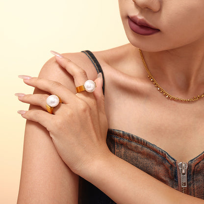 316L Stainless Steel 18K Gold PVD Statement Shell Pearl Ring - Statement Shell Pearl Ring, Exaggerated Pearl Ring, Light Luxury Ring, Modern Temperament Ring Wholesale Stainless Steel Jewelry - Sensitive Skin Friendly - Detail 1