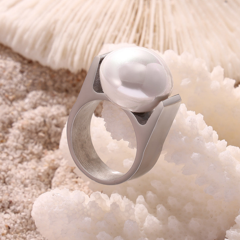 316L Stainless Steel 18K Gold PVD Statement Shell Pearl Ring - Statement Shell Pearl Ring, Exaggerated Pearl Ring, Light Luxury Ring, Modern Temperament Ring Wholesale Stainless Steel Jewelry - Sensitive Skin Friendly - Detail 7