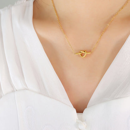 316L Stainless Steel 18K Gold PVD Sweetheart Knotted Heart Pendant Necklace - Sweetheart Knotted Heart Pendant Minimalist Romantic Necklace Wholesale Stainless Steel Jewelry - Sensitive Skin Friendly - Detail 2