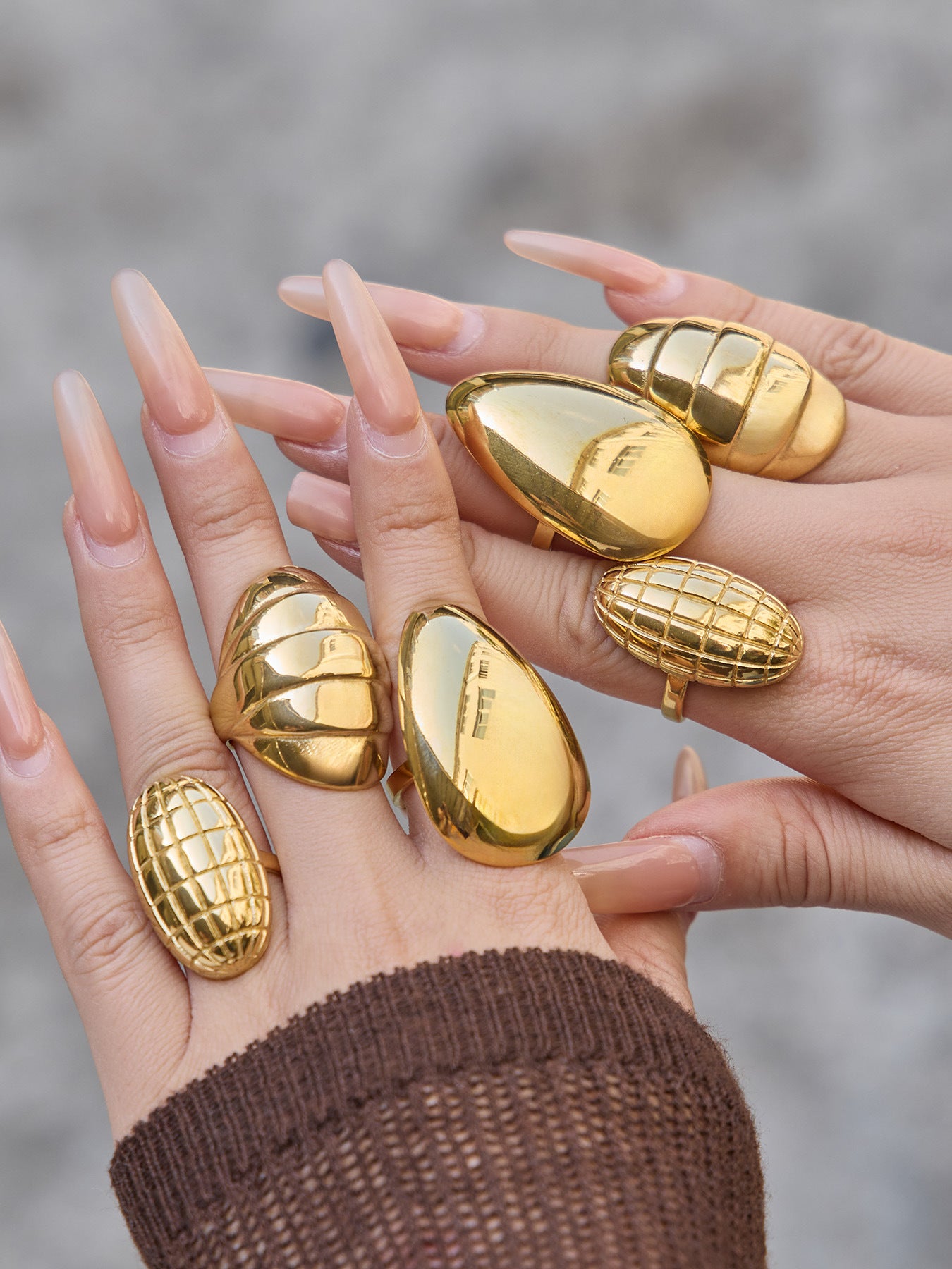 316L Stainless Steel 18K Gold PVD Textured Oval Drop Ring - Textured Oval Drop Ring Wholesale Stainless Steel Jewelry - Sensitive Skin Friendly - Detail 8