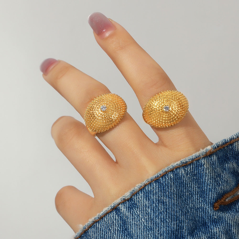 316L Stainless Steel 18K Gold PVD Textured Zircon Open Ring - Vintage Gold Band Textured Zircon Wholesale Stainless Steel Jewelry - Sensitive Skin Friendly - Detail 3