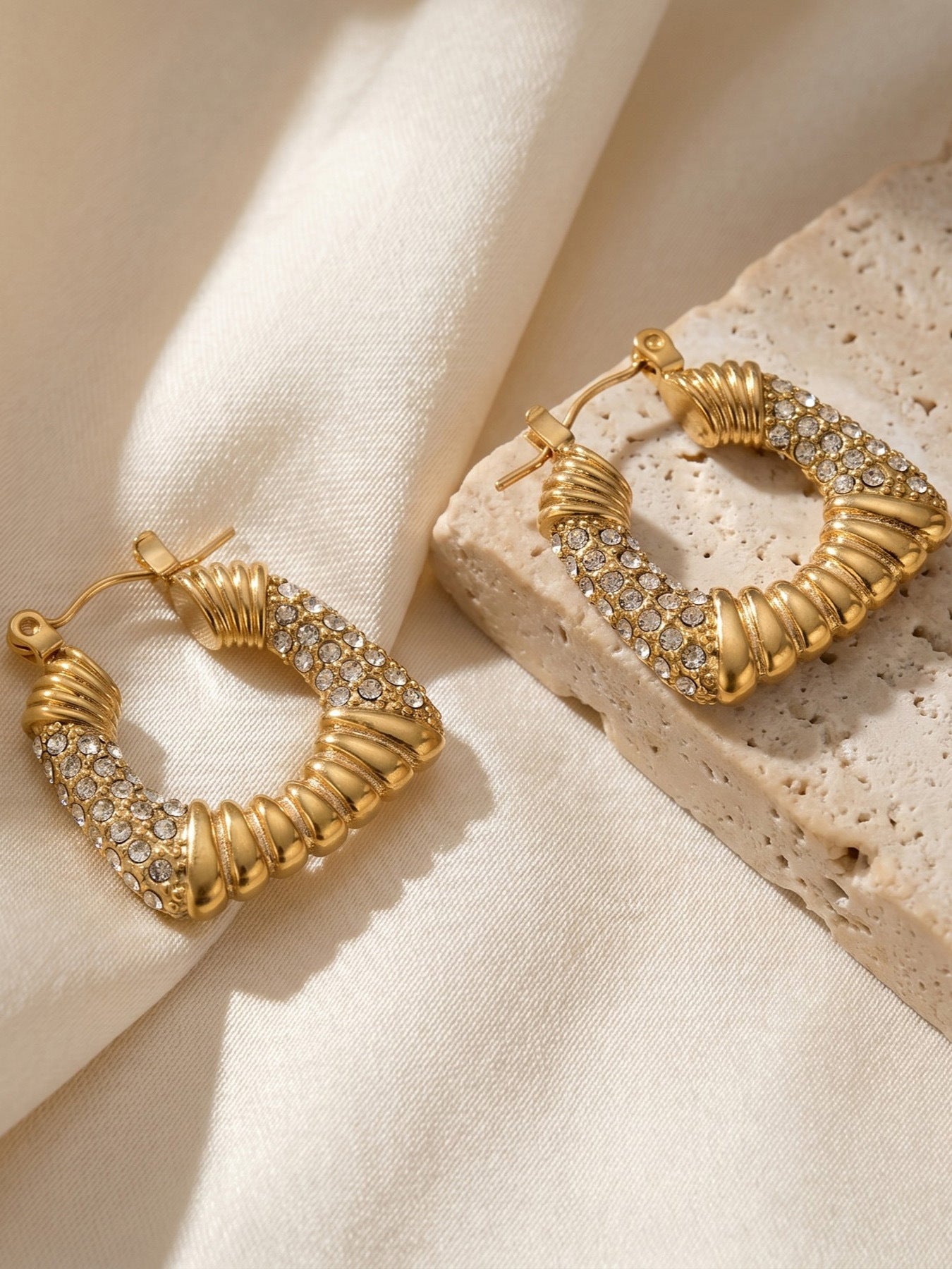 316L Stainless Steel 18K Gold PVD Trapezoid Zircon Earrings - Trapezoid Zircon Gold Minimalist Modern Wholesale Stainless Steel Jewelry - Sensitive Skin Friendly - Detail 2