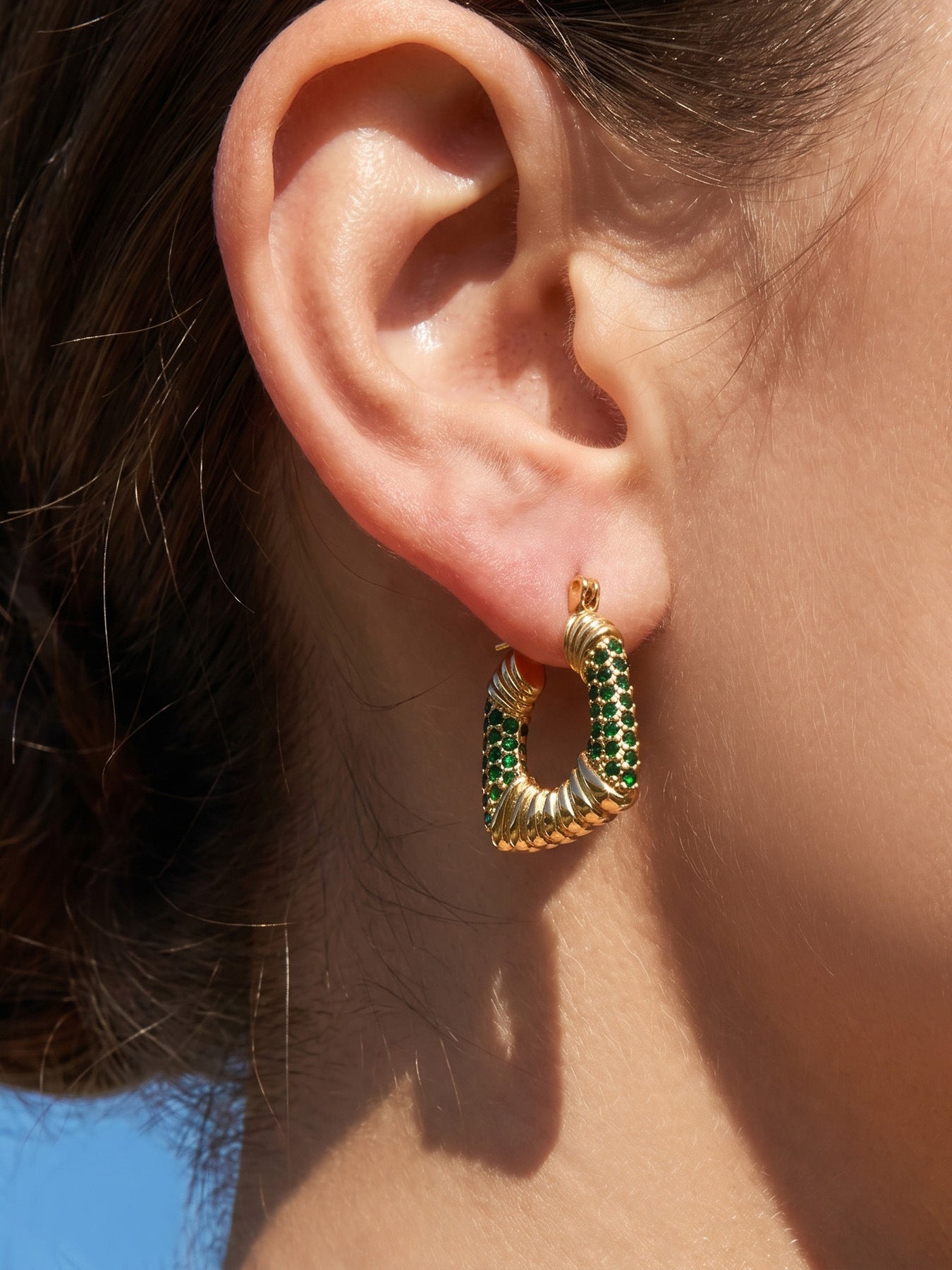 316L Stainless Steel 18K Gold PVD Trapezoid Zircon Earrings - Trapezoid Zircon Gold Minimalist Modern Wholesale Stainless Steel Jewelry - Sensitive Skin Friendly - Detail 5
