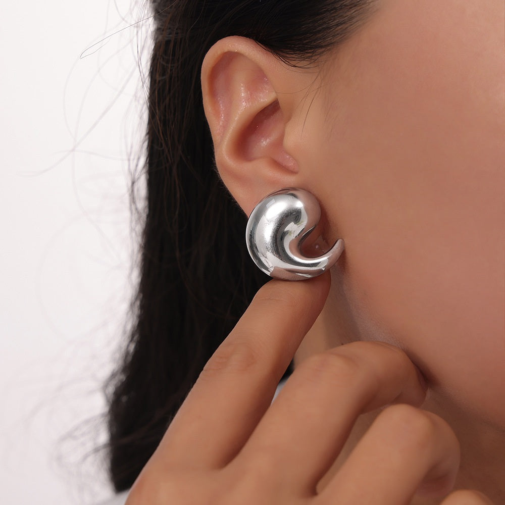 316L Stainless Steel 18K Gold PVD Twist Comma Design Earrings - Twist Comma Design Gold Earrings Wholesale Stainless Steel Jewelry - Sensitive Skin Friendly - Detail 2