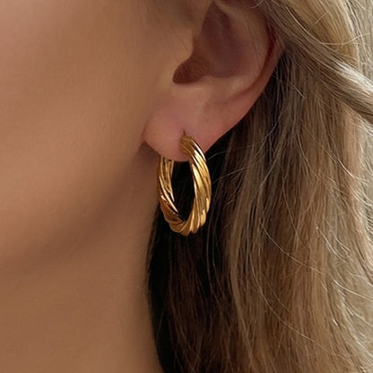316L Stainless Steel 18K Gold PVD Twisted Round Minimalist Hoop Earrings - Twisted Round Minimalist Hoop, 18K Gold PVD Wholesale Stainless Steel Jewelry - Sensitive Skin Friendly - Detail 13