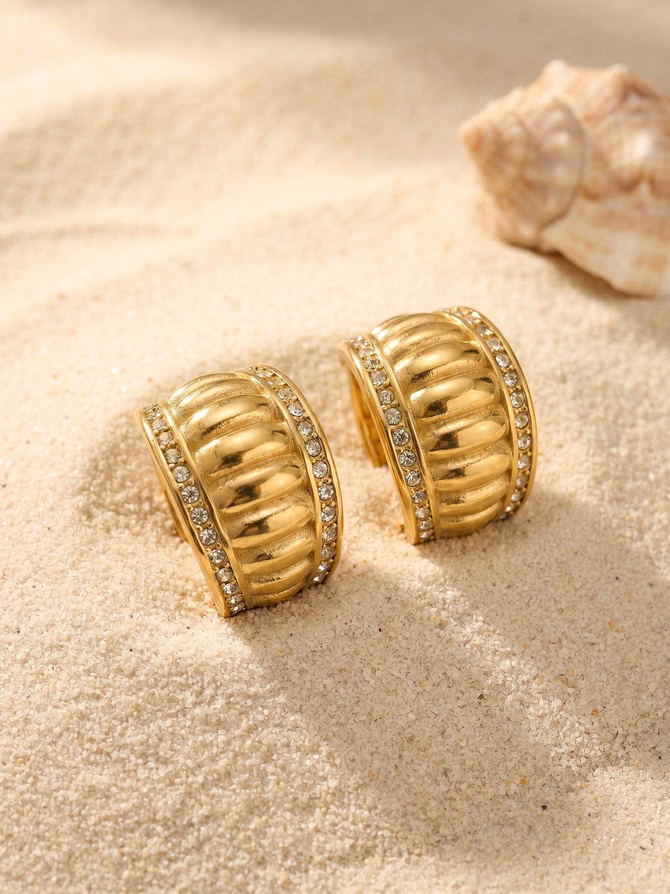 316L Stainless Steel 18K Gold PVD Vintage Roman-Style Paved Zircon Wide C-Shaped Earrings - Vintage Gold C-Shaped Earrings Paved Zircon Roman Style Wholesale Stainless Steel Jewelry - Sensitive Skin Friendly - Detail 2