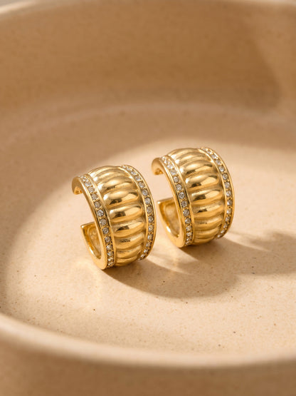 316L Stainless Steel 18K Gold PVD Vintage Roman-Style Paved Zircon Wide C-Shaped Earrings - Vintage Gold C-Shaped Earrings Paved Zircon Roman Style Wholesale Stainless Steel Jewelry - Sensitive Skin Friendly - Detail 7