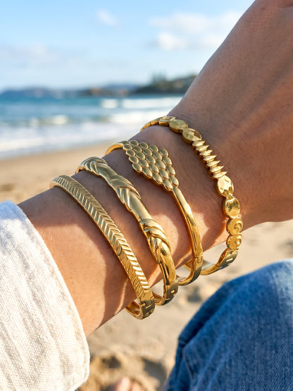 316L Stainless Steel 18K Gold PVD Vintage Rope, Wheat, Honeycomb Design Bangle - Vintage Rope Knot Wheat Ear Honeycomb Texture Wholesale Stainless Steel Jewelry - Sensitive Skin Friendly - Detail 2