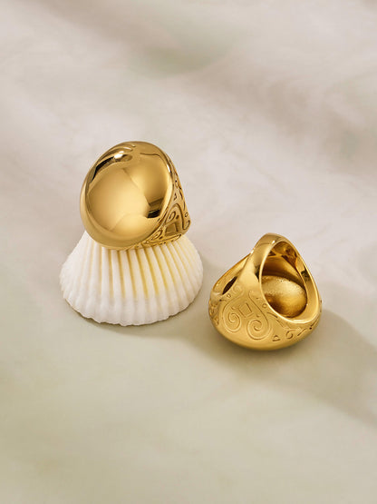 316L Stainless Steel 18K Gold PVD Vintage Smooth Carved Oval Ring - Vintage Gold Band Oval Carved Wholesale Stainless Steel Jewelry - Sensitive Skin Friendly - Detail 17