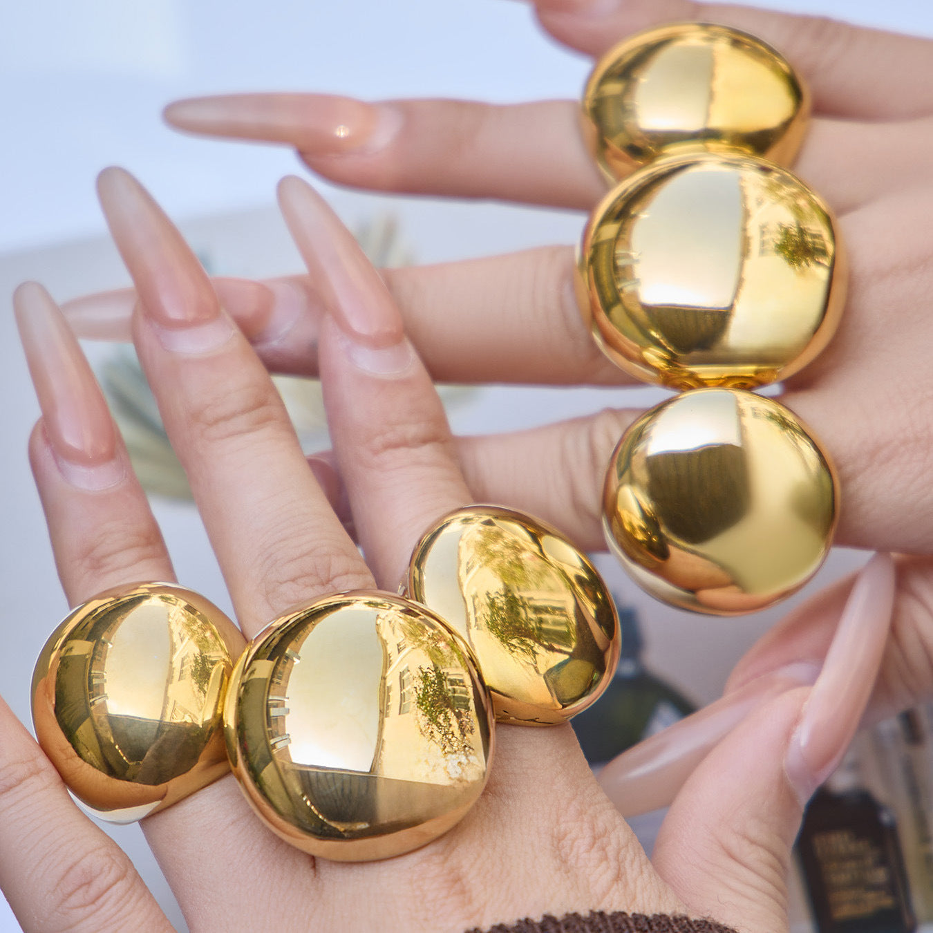 316L Stainless Steel 18K Gold PVD Vintage Smooth Carved Oval Ring - Vintage Gold Band Oval Carved Wholesale Stainless Steel Jewelry - Sensitive Skin Friendly - Detail 2