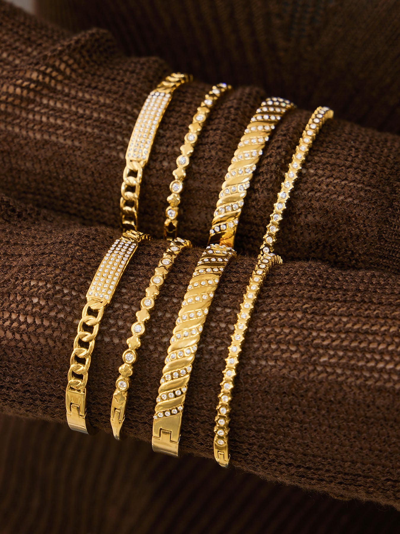 316L Stainless Steel 18K Gold PVD Wheat Spike 5A Zircon Open Bangle - Wheat Spike, 5A Zircon, Open Bangle, Gold Wholesale Stainless Steel Jewelry - Sensitive Skin Friendly - Detail 3