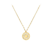 18K Gold Plated White Mother-of-Pearl Daisy Flower Pendant Necklace, 316L Stainless Steel Dainty Floral Necklace, Premium Wholesale Stainless Steel Jewelry Supplier