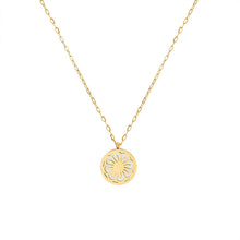 316L Stainless Steel 18K Gold PVD White Mother-of-Pearl Daisy Flower Pendant Necklace, Hypoallergenic Waterproof Dainty Floral Necklace for Women, Wholesale Bulk Stainless Steel Jewelry for Boutique