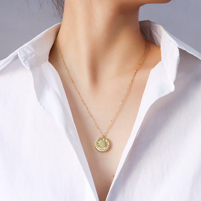 18K Gold PVD White Mother-of-Pearl Daisy Flower Necklace Worn on Model, 316L Stainless Steel Minimalist Floral Pendant, Waterproof Hypoallergenic Everyday Jewelry, Wholesale Gold Necklace