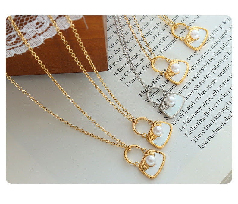 316L Stainless Steel 18K Gold PVD White Shell Imitation Pearl Handbag Charm Necklace - White Shell Pearl Handbag Charm Necklace, Minimalist, Coastal Wholesale Stainless Steel Jewelry - Sensitive Skin Friendly - Detail 1