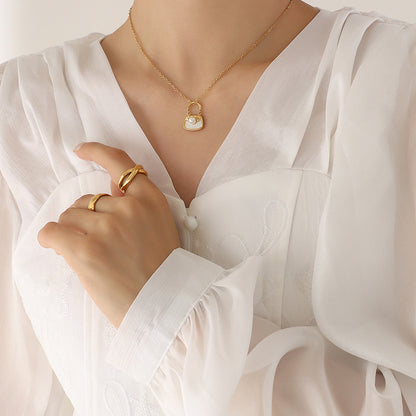 316L Stainless Steel 18K Gold PVD White Shell Imitation Pearl Handbag Charm Necklace - White Shell Pearl Handbag Charm Necklace, Minimalist, Coastal Wholesale Stainless Steel Jewelry - Sensitive Skin Friendly - Detail 7