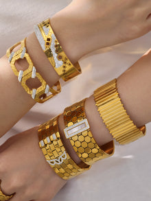 316L Stainless Steel 18K Gold PVD Wide Honeycomb Zircon Statement Bangle - Wide Honeycomb Zircon Bold Statement Geometric Wholesale Stainless Steel Jewelry - Sensitive Skin Friendly - Detail 15