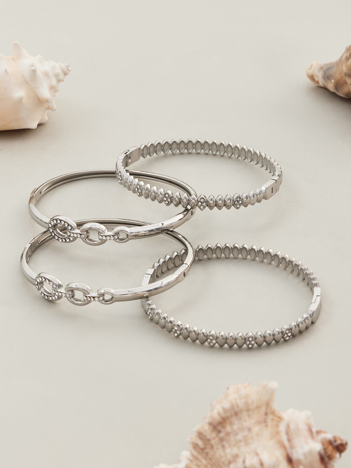 316L Stainless Steel 18K Gold PVD Zircon Bangle - European Bowknot Lock Twisted Design Zircon Gold Band Minimalist Wholesale Stainless Steel Jewelry - Sensitive Skin Friendly - Detail 3
