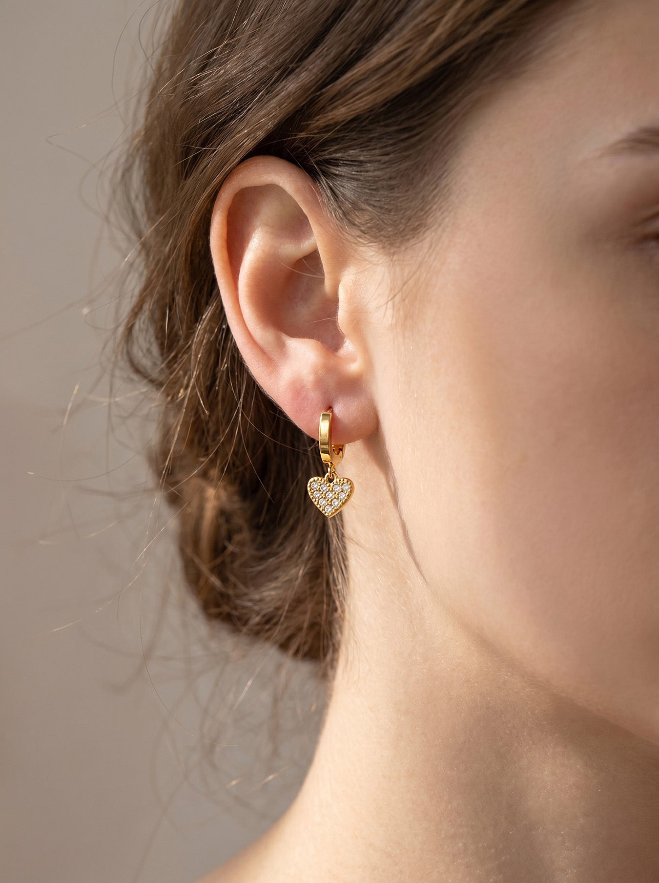 316L Stainless Steel 18K Gold PVD Zircon Heart Earrings - Heart, Zircon, Shiny, Versatile Wholesale Stainless Steel Jewelry - Sensitive Skin Friendly - Detail 6