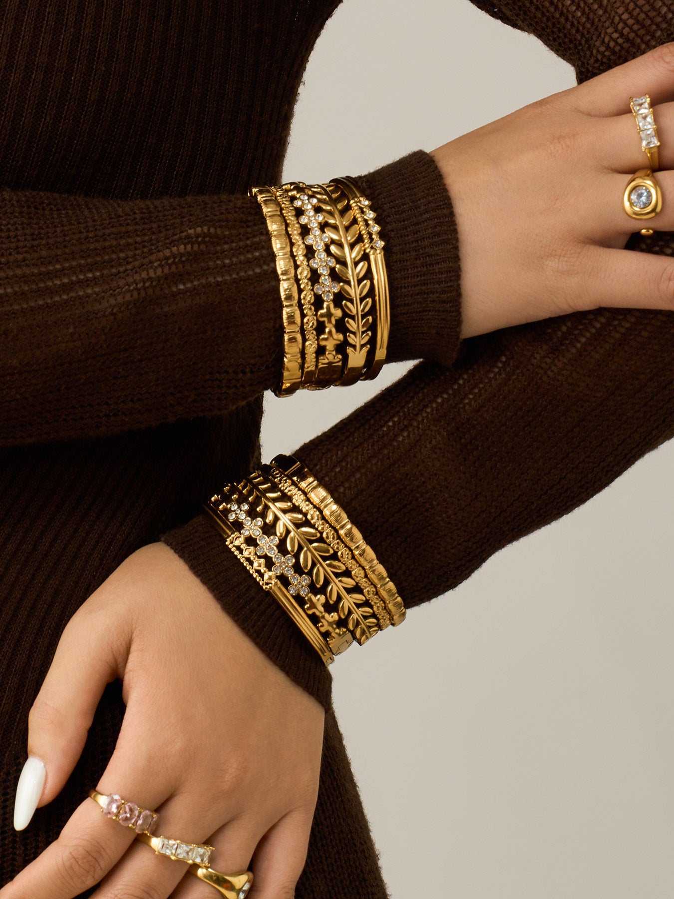 316L Stainless Steel 18K Gold PVD Zircon Pave Bamboo Texture Bangle - Light Luxury Zircon Pave Bamboo Texture Versatile Wholesale Stainless Steel Jewelry - Sensitive Skin Friendly - Detail 1