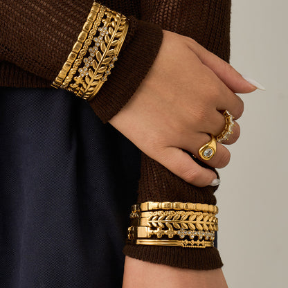 316L Stainless Steel 18K Gold PVD Zircon Pave Bamboo Texture Bangle - Light Luxury Zircon Pave Bamboo Texture Versatile Wholesale Stainless Steel Jewelry - Sensitive Skin Friendly - Detail 11